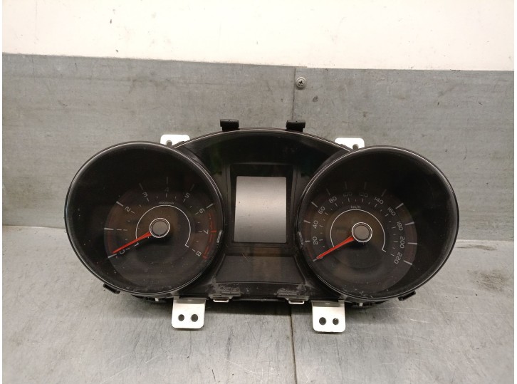 Recambio de cuadro instrumentos para ssangyong xlv suv e-xgi 160 referencia OEM IAM 8021035040  161125