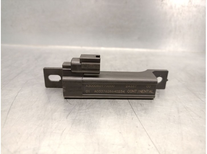 Recambio de antena para dacia duster (hm_) 1.0 tce 90 referencia OEM IAM A3C0086970000 CONTINENTAL