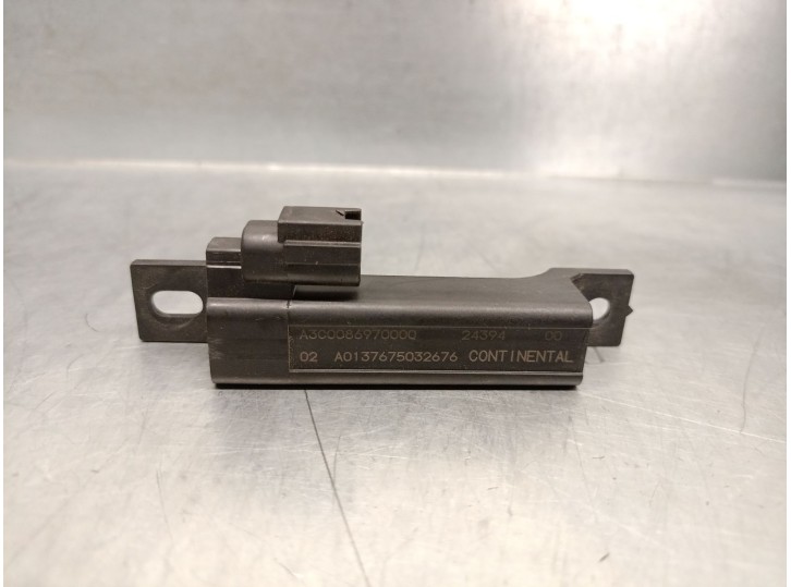 Recambio de antena para dacia duster (hm_) 1.0 tce 90 referencia OEM IAM A3C0086970000  CONTINENTAL