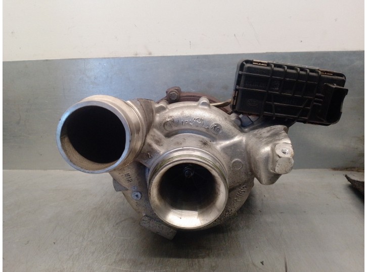 Recambio de turbocompresor para bmw serie 5 lim. (f10) 3.0 turbodiesel referencia OEM IAM 7799758G07 77785310 GARRETT