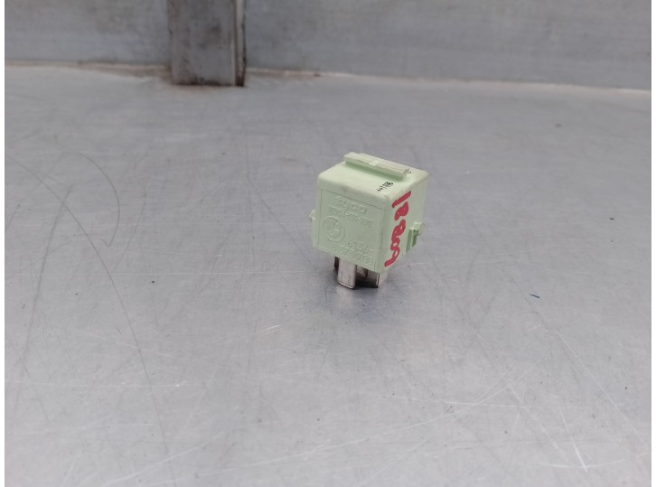 Recambio de rele para bmw serie 5 lim. (f10) 3.0 turbodiesel referencia OEM IAM 61368373700  