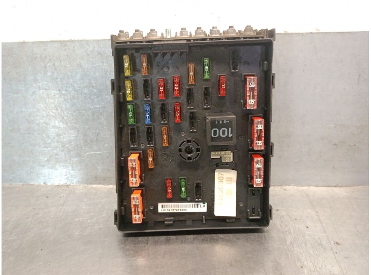 Recambio de caja reles / fusibles para volkswagen passat berlina (3c2) 1.9 tdi referencia OEM IAM 3C0937125 