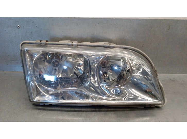 Recambio de faro derecho para volvo v40 familiar td referencia OEM IAM 30855748 30855748 