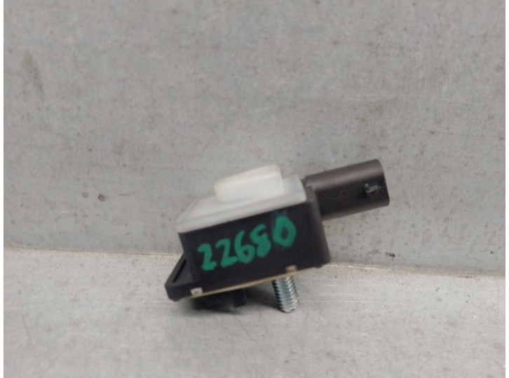 Recambio de sensor para bmw x1 (f48) sdrive 16 d referencia OEM IAM 930525202  