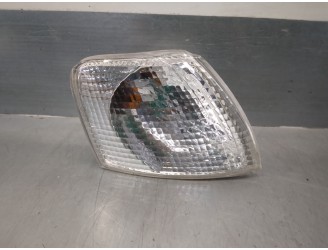 Replacement front right light for Volkswagen Passat Saloon (3B2) 1.9 TDI OEM IAM reference 084411516R 4 DOORS