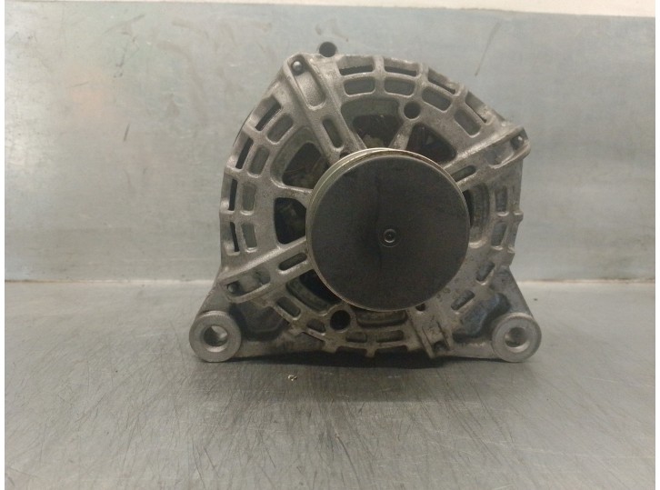 Replacement alternator for Opel Crossland X 1.2 OEM IAM reference 9809391880 2625767A VALEO