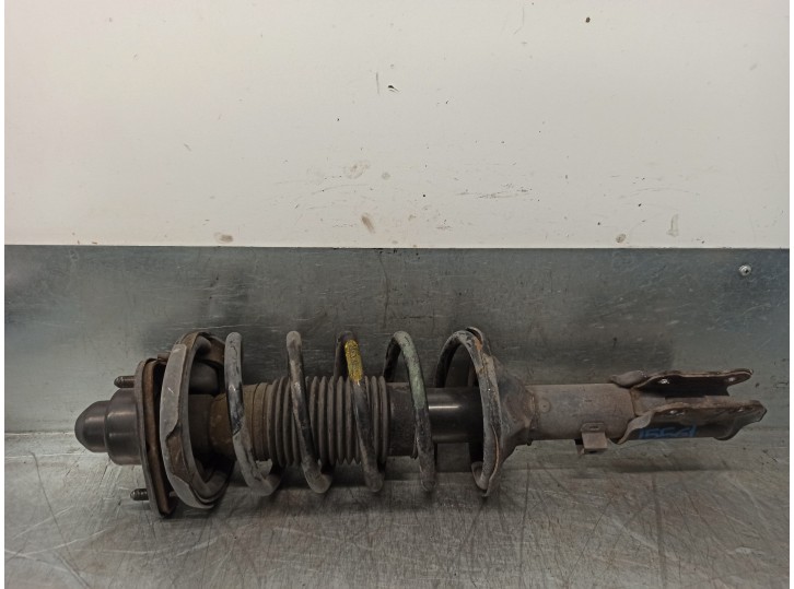 Replacement front right shock absorber for Hyundai Atos Prime (MX) GLS (2003) OEM IAM reference 5466002321 