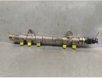 Recambio de rampa inyectora para fiat fiorino 1.3 16v jtd cat referencia OEM IAM 55234437 0445214217 BOSCH
