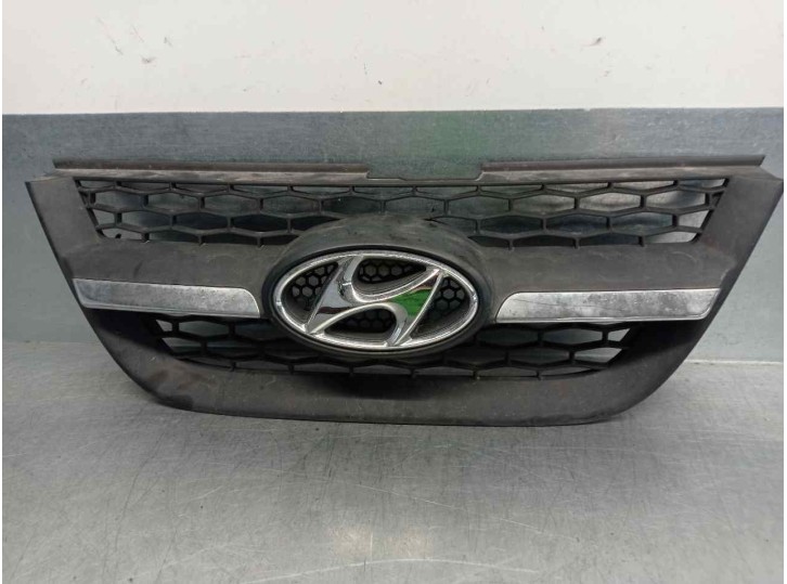 Replacement front grille for Hyundai Atos Prime (MX) GLS (2003) OEM IAM reference 8636105700 