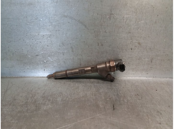 Recambio de inyector para chrysler voyager iv (rg, rs) 2.8 crd referencia OEM IAM 04055110059 5066820AA 