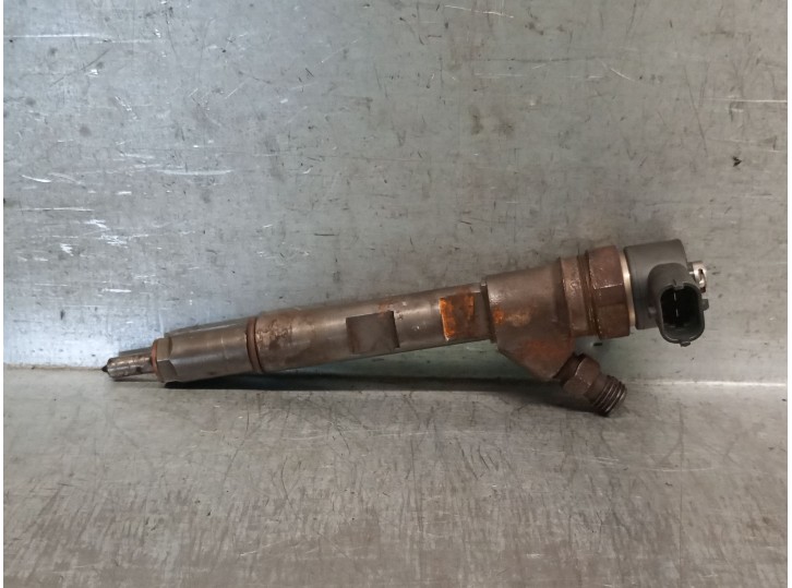 Recambio de inyector para chrysler voyager iv (rg, rs) 2.8 crd referencia OEM IAM 04055110059 5066820AA 