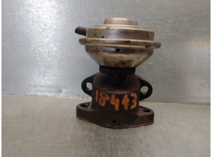 Recambio de valvula egr para volvo s80 berlina 2.5 turbodiesel referencia OEM IAM 074131503 72167506 PIERBURG