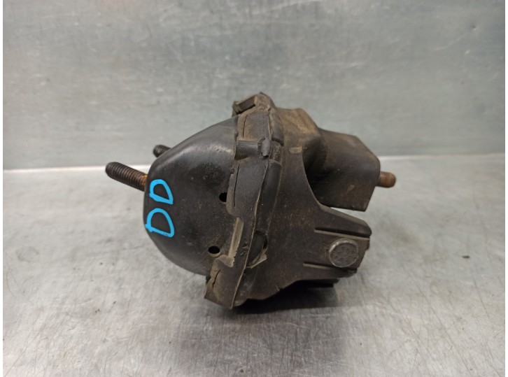 Replacement right engine mount for Chrysler 300 M (LR) 3.5 CAT OEM IAM reference 4593184 