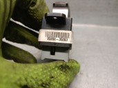 Replacement rear right window lift switch for SsangYong XLV SUV E-XGi 160 OEM IAM reference 8585035000 