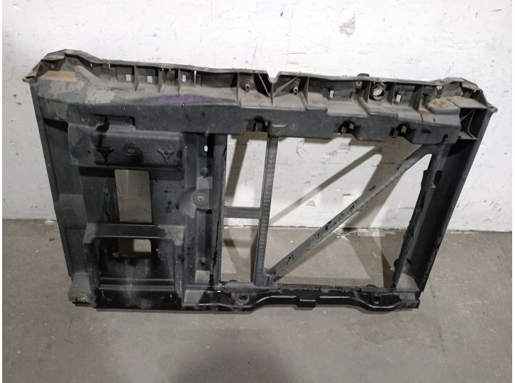 Recambio de calandra delantera de radiador para citroën c3 1.4 hdi referencia OEM IAM 7104S3 7104S3 