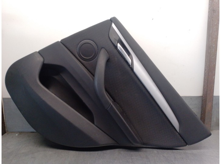 Recambio de guarnecido puerta trasera derecha para bmw x1 (f48) sdrive 16 d referencia OEM IAM 67787X7A14 51427458618 