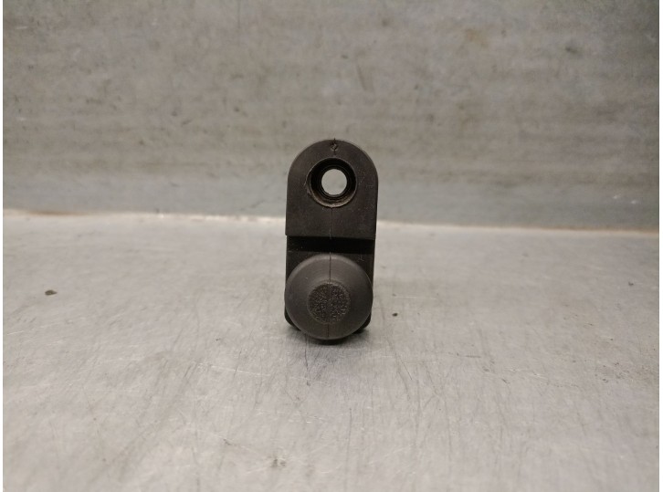 Recambio de interruptor para ssangyong xlv suv e-xgi 160 referencia OEM IAM 8573008000  