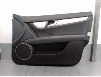 Recambio de guarnecido puerta delantera derecha para mercedes-benz clase c (w204) lim. 2.1 cdi cat referencia OEM IAM A204725027