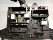 Recambio de caja reles / fusibles para opel zafira tourer 1.6 cdti dpf referencia OEM IAM 13449202 
