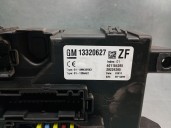Recambio de caja reles / fusibles para opel corsa d 1.3 16v cdti referencia OEM IAM 13320627 