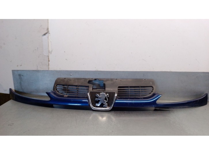Recambio de rejilla delantera para peugeot 206 berlina 1.4 referencia OEM IAM 9628934280 7414EK 