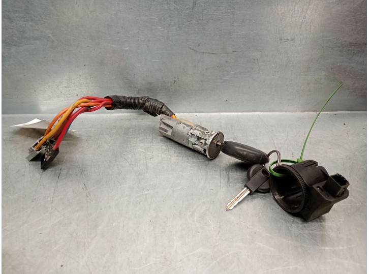 Replacement ignition switch for Peugeot Expert van 2.0 HDi OEM IAM reference 9625402980 4162S1 