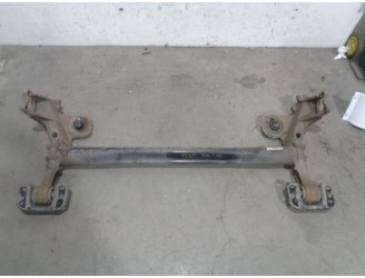 Recambio de puente trasero para opel astra j lim. 1.7 16v cdti referencia OEM IAM 402031 SOLO PUENTE BURRA 8