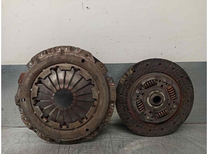 Recambio de kit embrague para volkswagen polo (9n1) gt referencia OEM IAM  750522 VALEO