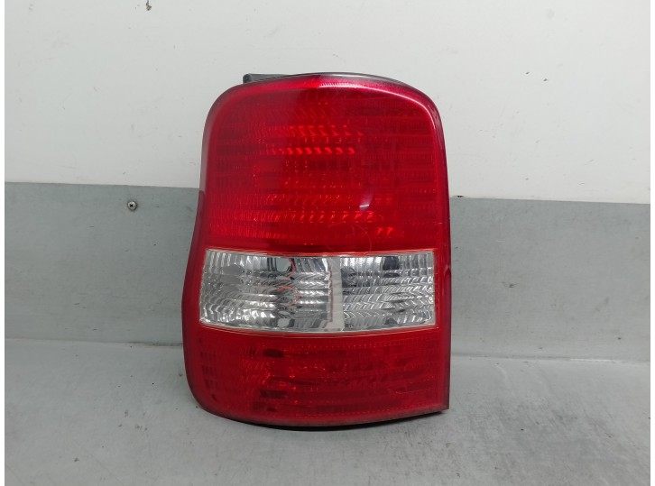 Replacement left rear light for Kia Carnival II 2.9 CRDi LX OEM IAM reference 3K54A51160 5 DOORS