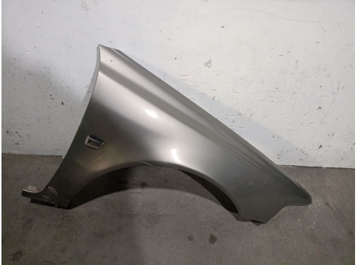 Recambio de aleta delantera derecha para volvo s40 berlina 1.8 cat (1834 cm3) referencia OEM IAM 30844334 30844334 