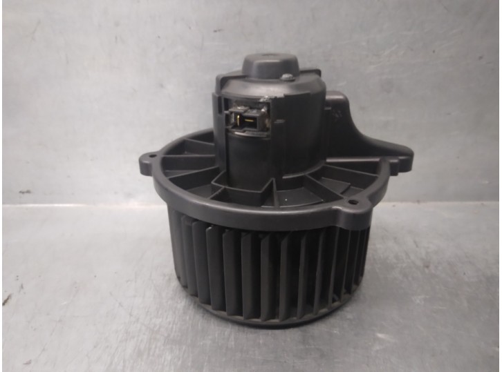 Recambio de motor calefaccion para kia rio i hatchback (dc) 1.3 referencia OEM IAM 0K30C61B10 VENTILADOR 