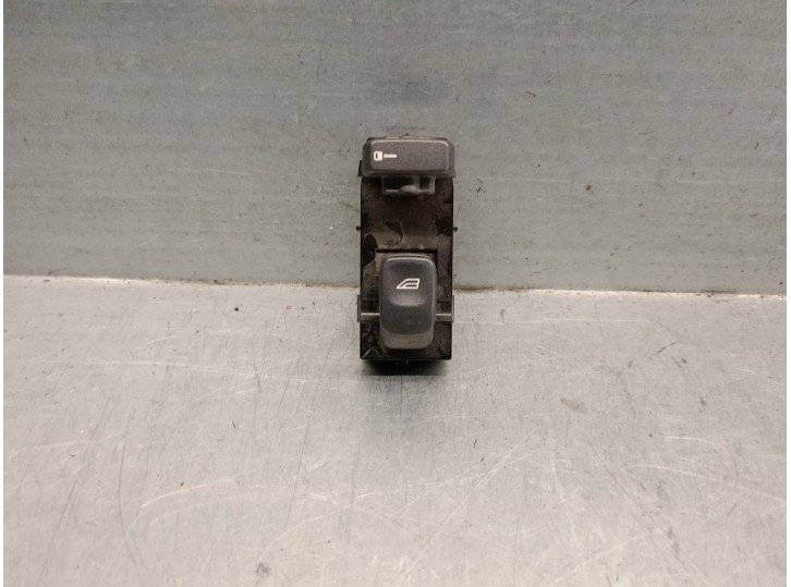 Recambio de mando elevalunas delantero derecho para volvo s40 berlina 1.8 cat (1834 cm3) referencia OEM IAM 30638702 30638702 