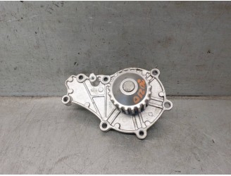 Replacement water pump for Ford Fiesta (CBK) 1.4 TDCi cat OEM IAM reference 1366614 