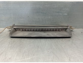 Recambio de luz central de freno para opel astra g berlina 2.0 dti referencia OEM IAM 13135481  