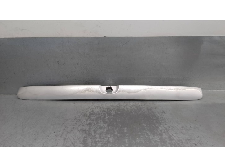 Recambio de maneta exterior porton para opel astra g berlina 1.6 referencia OEM IAM 8062860 