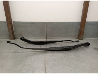 Recambio de brazo limpia delantero derecho para ssangyong xlv suv e-xgi 160 referencia OEM IAM DY16J22LDH  