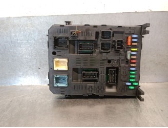 Recambio de caja reles / fusibles para peugeot 3008 1.6 16v referencia OEM IAM 281197595 JONHSON