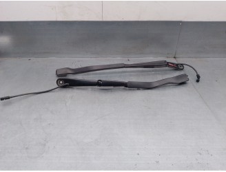 Recambio de brazo limpia delantero derecho para bmw serie 3 touring (g21) 2.0 16v turbodiesel referencia OEM IAM 61619448920 616