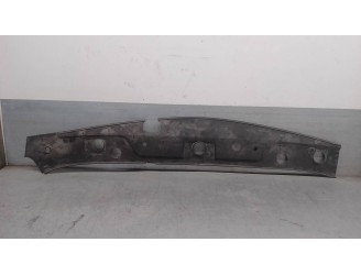 Recambio de molduras delanteras para renault megane ii berlina 5p 1.9 dci diesel referencia OEM IAM 8200116717  