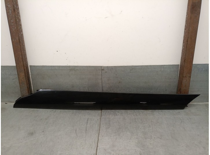 Recambio de molduras delanteras para ssangyong xlv suv e-xgi 160 referencia OEM IAM 7922035010  