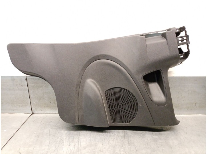 Recambio de guarnecido puerta trasera derecha para fiat 500e (332_) elektro 3+1 (fa1) referencia OEM IAM 735730274 735726491 