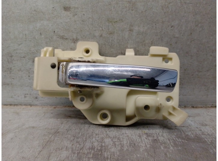 Recambio de maneta interior trasera izquierda para jeep compass 2.0 crd cat referencia OEM IAM 1JU99SZ0AA 