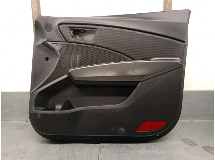 Recambio de guarnecido puerta delantera derecha para ssangyong xlv suv e-xgi 160 referencia OEM IAM 7222035020 7222035020 