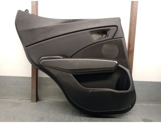 Recambio de guarnecido puerta trasera izquierda para ssangyong xlv suv e-xgi 160 referencia OEM IAM 7321035000 