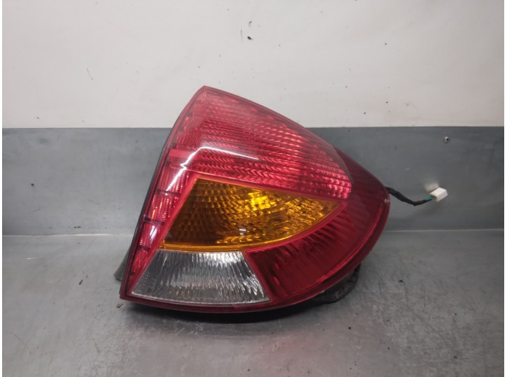 Recambio de piloto trasero derecho para kia rio i hatchback (dc) 1.3 referencia OEM IAM 0K34W51150D  