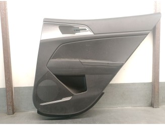 Recambio de guarnecido puerta trasera derecha para kia sportage v (nq5) 1.6 t-gdi referencia OEM IAM 83365R2000WK  