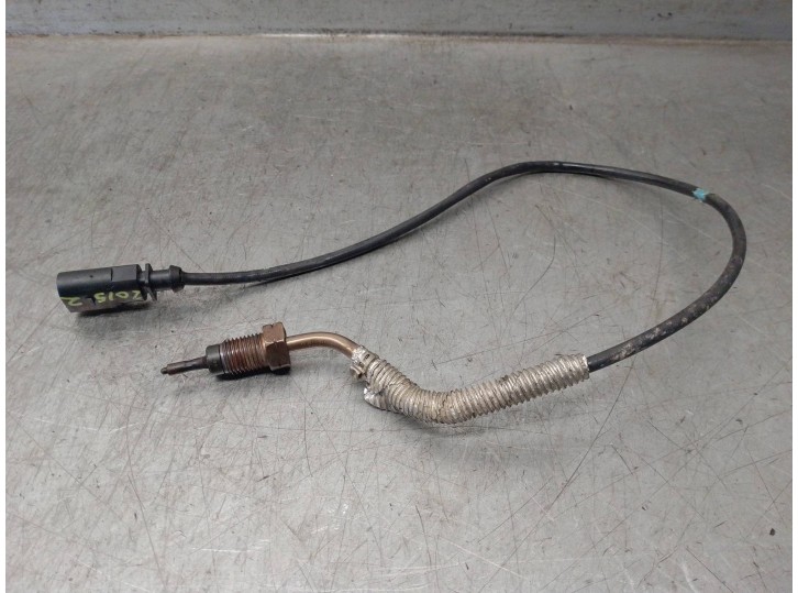 Replacement sensor for Volkswagen Golf VII Lim. (BQ1) 1.6 TDI OEM IAM reference 04L906088JC 