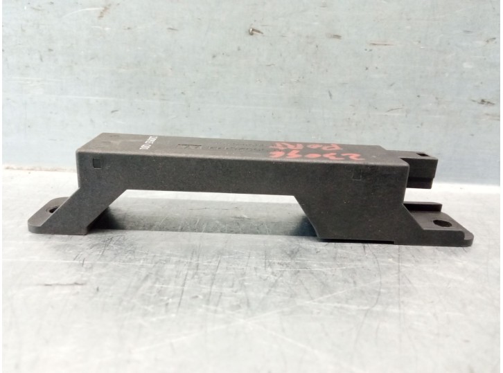 Recambio de antena para lancia voyager monospace (404_) 2.8 crd (rt, 53) referencia OEM IAM 05026444AA 33380101 120915Q01