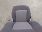 Recambio de asiento delantero derecho para jeep compass 2.0 crd cat referencia OEM IAM 4916755 TELA NEGRA Y GRIS 5 PUERTAS