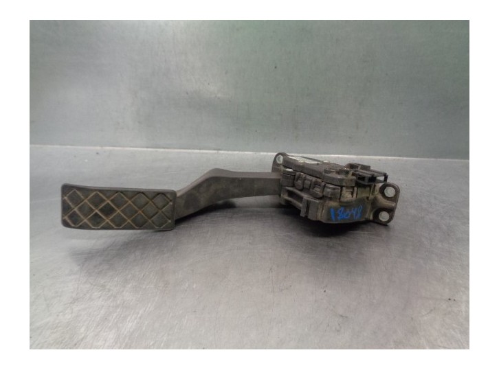 Recambio de potenciometro pedal para volkswagen t5 transporter/furgoneta 2.5 tdi referencia OEM IAM 7H1721503 6PV00849503 HELLA